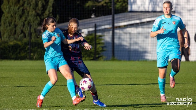 Fot. Robert Stachnik [Radio Szczecin] Piłkarki Czarnych Sosnowiec wygrały w starciu z Pogonią [ZDJĘCIA]