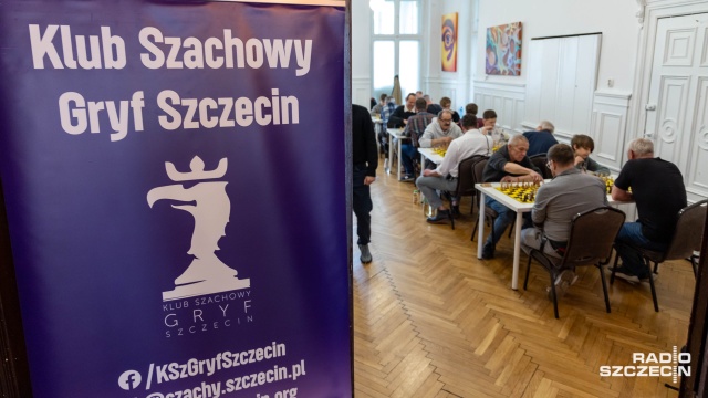 Fot. Robert Stachnik [Radio Szczecin] Amatorzy i zawodowcy zmierzyli się w szachowym turnieju w Szczecinie [WIDEO, ZDJĘCIA]