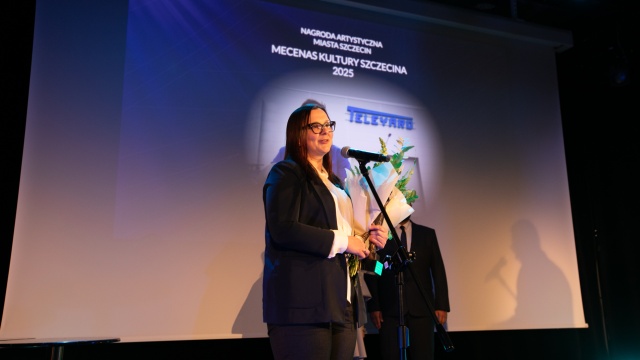 Danuta Cieślik – asystentka zarządu firmy Teleyard. Fot. Weronika Łyczywek [Radio Szczecin] Przyznano Nagrody Artystyczne Szczecina za rok 2025 [ZDJĘCIA]