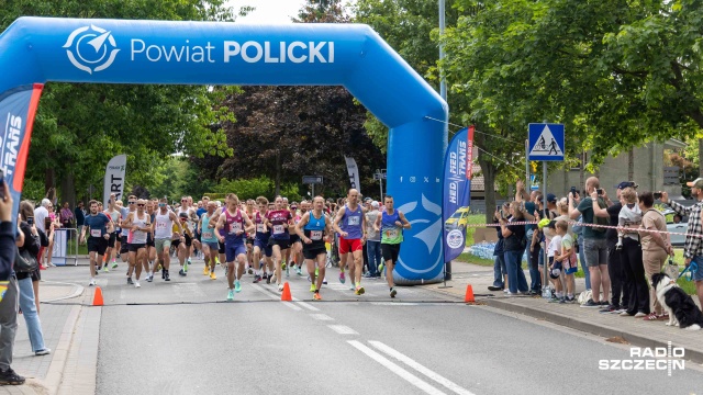 Fot. Robert Stachnik [Radio Szczecin] Policka 15 - bieg uliczny w Policach [WIDEO, ZDJĘCIA]