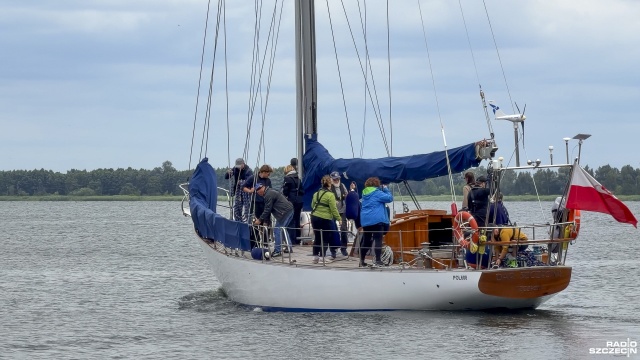 Fot. Maciej Papke [Radio Szczecin] Dar Szczecina obrał kurs na start regat The Tall Ships Races [WIDEO, ZDJĘCIA]