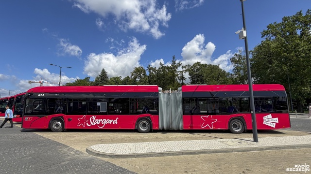 Fot. Maciej Papke [Radio Szczecin] Mieszkańcy Stargardu zachwyceni nowymi elektrycznymi autobusami [WIDEO, ZDJĘCIA]