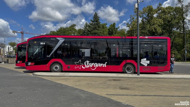 Fot. Maciej Papke [Radio Szczecin] Mieszkańcy Stargardu zachwyceni nowymi elektrycznymi autobusami [WIDEO, ZDJĘCIA]