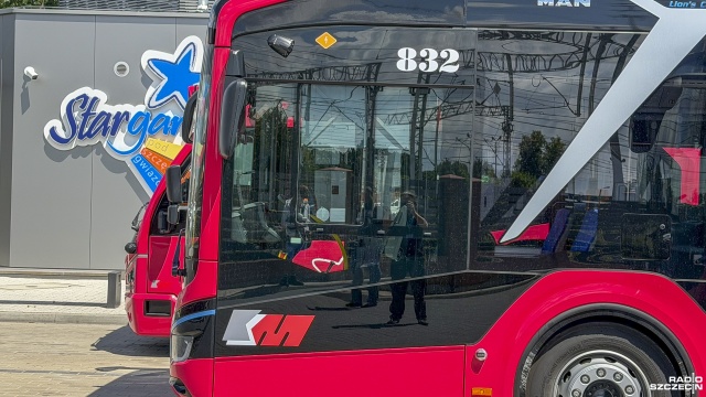 Fot. Maciej Papke [Radio Szczecin] Mieszkańcy Stargardu zachwyceni nowymi elektrycznymi autobusami [WIDEO, ZDJĘCIA]