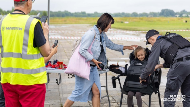 Fot. Robert Stachnik [Radio Szczecin] Piknik w Dąbiu. Oddają krew w rocznicę Powstania Warszawskiego [ZDJĘCIA]