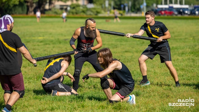 Fot. Robert Stachnik [Radio Szczecin] Rugby, szermierka i... zbijak, czyli warsztaty z gry w juggera [WIDEO, ZDJĘCIA]