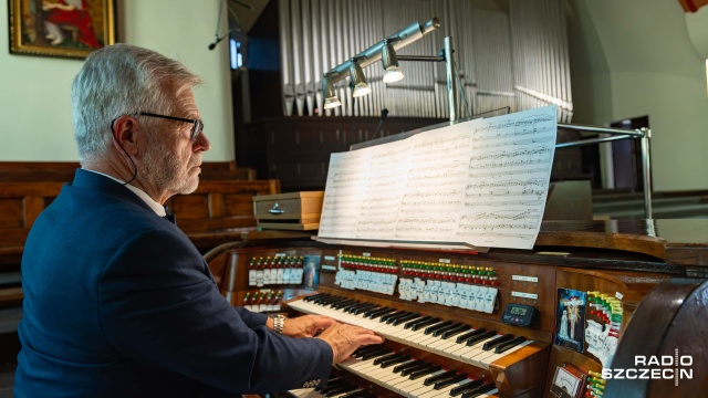 Bogdan Narloch – organista na Festiwalu Muzyczna podróż śladami Grünebergów w Szczecinie 2026. Fot. Robert Stachnik [Radio Szczecin] Zachwycający koncert Festiwalu Grünebergów [ZDJĘCIA]