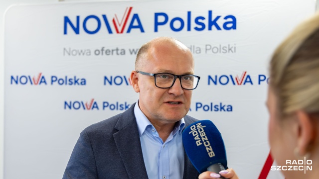 Piotr Krzystek. Fot. Robert Stachnik [Radio Szczecin] Liderzy nowej partii chcą walczyć z duopolem politycznym [ZDJĘCIA]