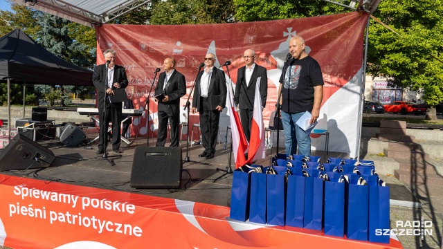 Fot. Robert Stachnik [Radio Szczecin] Szczecin śpiewa pieśni patriotyczne [ZDJĘCIA]