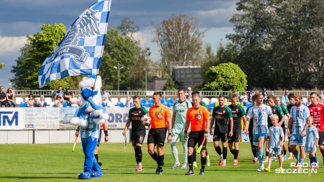 Fot. Robert Stachnik [Radio Szczecin] Piłkarze Świtu zremisowali z GKS-em w 2. lidze [ZDJĘCIA]