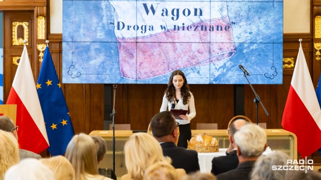 Fot. Robert Stachnik [Radio Szczecin] Historie Sybiraków na wystawie w Galerii Wojewody [ZDJĘCIA]