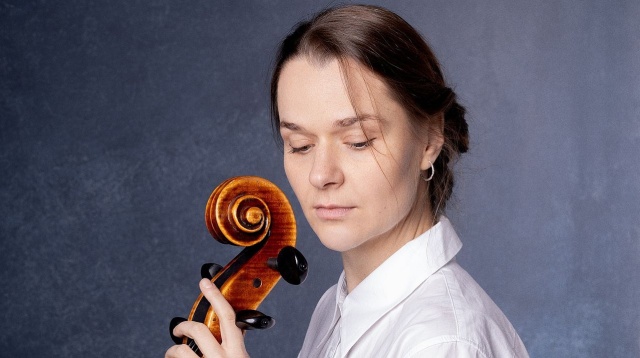 Dobrawa Czocher – wiolonczelistka, kompozytorka. Fot. Barbara Liro Dobrawa Czocher powraca do Filharmonii w Szczecinie [ZDJĘCIA]