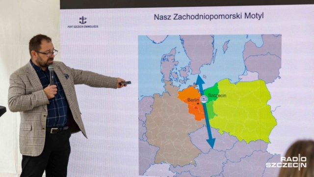 Fot. Robert Stachnik [Radio Szczecin] Inwestycja w porcie na Ostrowie Grabowskim oddana do użytku [WIDEO, ZDJĘCIA]