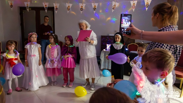 Fot. Robert Stachnik [Radio Szczecin] Bal wszystkich świętych dla najmłodszych [WIDEO, ZDJĘCIA]