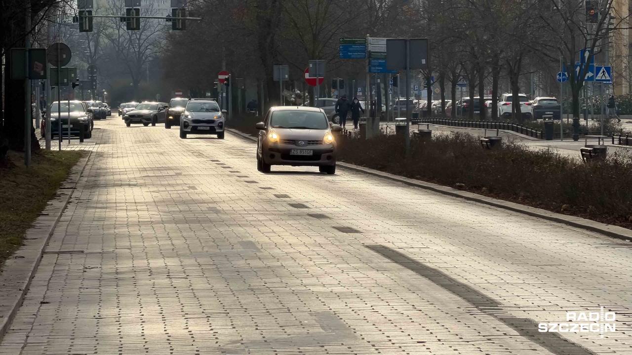 ZDiTM pozywa wykonawcę, projektanta i inżyniera kontraktu remontu Al. Jana Pawła II