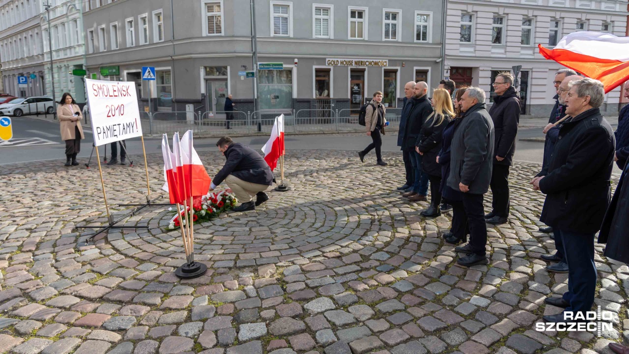 Obchody rocznicy katastrofy smoleńskiej [ZDJĘCIA]