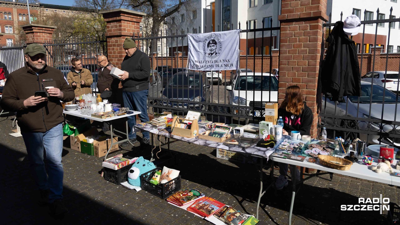 Kiermasz Charytatywny Paczka Dla Bohatera [ZDJĘCIA]