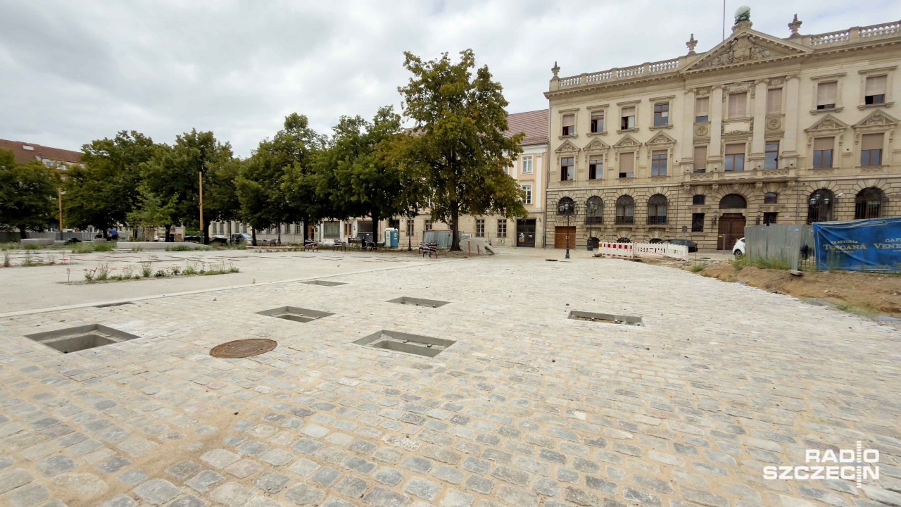 Pl. Orła Białego w przebudowie. Szczecinianie widzą głównie beton [WIDEO, ZDJĘCIA]