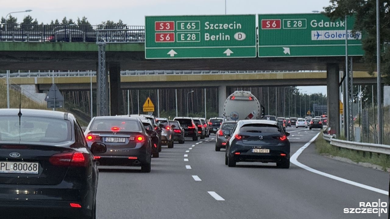 Ogromny ruch na drogach znad morza [ZDJĘCIA]
