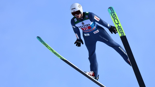Kacper Tomasiak zajął ósme miejsce w drugim konkursie narciarskiego Turnieju Czterech Skoczni w niemieckim Garmisch-Partenkirchen.