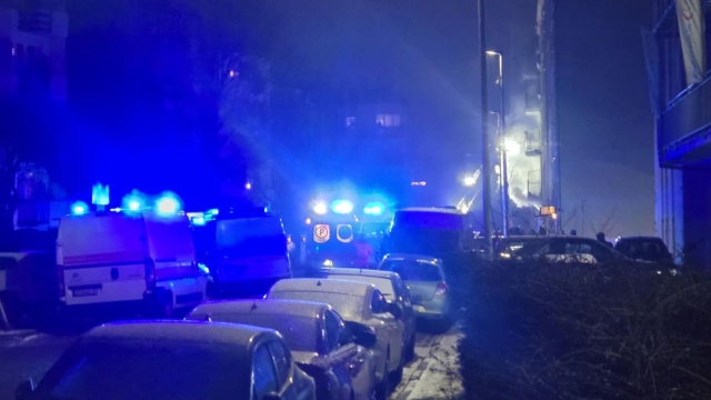 Pożar przy ulicy Barnima III Wielkiego w Szczecinie. Ogień pojawił się na parterze czteropiętrowego budynku.