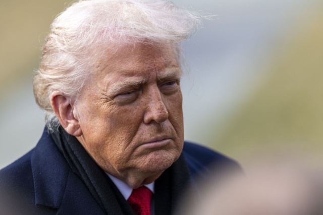 Donald Trump ogłosił, że Stany Zjednoczone nałożą 10-procentowe cła na kilka krajów europejskich, chyba że Dania zgodzi się na sprzedaż Grenlandii.