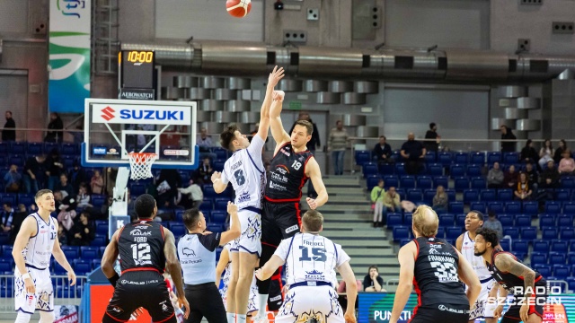 Koszykarze Kinga od zwycięstwa rozpoczęli rewanżową rundę Orlen Basket Ligi. Szczecinianie po bardzo emocjonującym meczu pokonali Start Lublin 81:75.