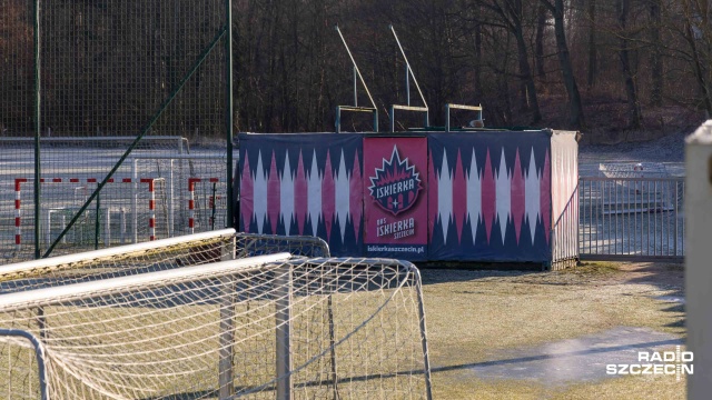 Stadion przy ulicy Topolowej w szczecińskiej Śmierdnicy zostanie w pełni dostosowany do rozgrywek III ligi piłki nożnej.