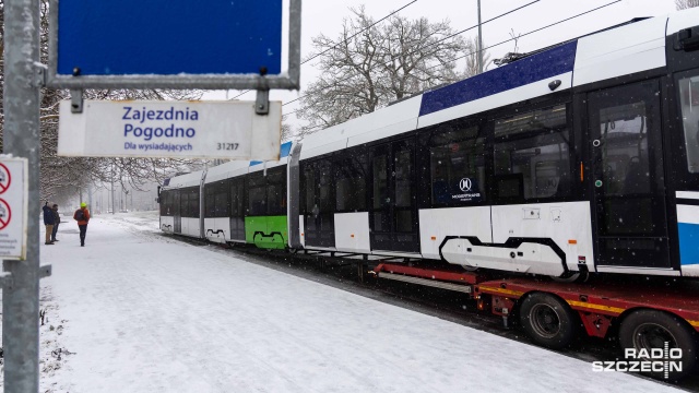 Pierwszy z 12 nowych Moderusów Gamma został wkolejony w szczecińskie tory.