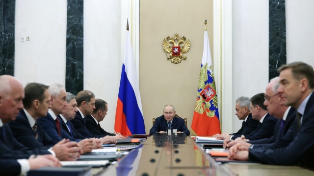 Moskwa propagandowo uderza w Polskę i kraje bałtyckie. Rzecznik Kremla Dmitrij Pieskow zarzucił Polakom, Litwinom, Łotyszom i Estończykom rozpowszechnianie rusofobii wśród państw Unii Europejskiej.