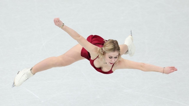 Chorąży reprezentacji Polski Natalia Czerwonka i Kamil Stoch będą nieśli biało-czerwoną flagę w dwóch różnych miejscach. Panczenistka w Mediolanie, sześciokrotny olimpijczyk w skokach narciarskich w Predatco.