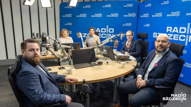 Czy władze Szczecina zdały egzamin z zimowego oczyszczania miasta - tematem Kawiarenki polityczna w Radiu Szczecin.