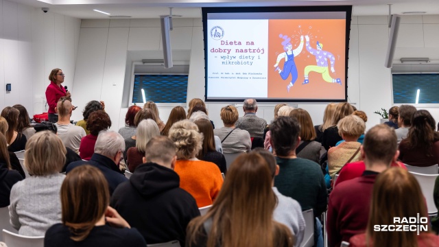 Jelito prawdę ci powie - przekonywała prof. Ewa Stachowska, specjalistka w dziedzinie nauk o żywieniu, podczas prelekcji Od jelit do dobrego samopoczucia - wpływ diety i mikrobioty na ciało i umysł.