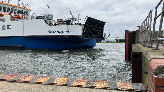 Część na sprzedaż, część do remontu. Samorząd Świnoujścia szykuje kolejną jednostkę miejskiej żeglugi do sprzedaży.