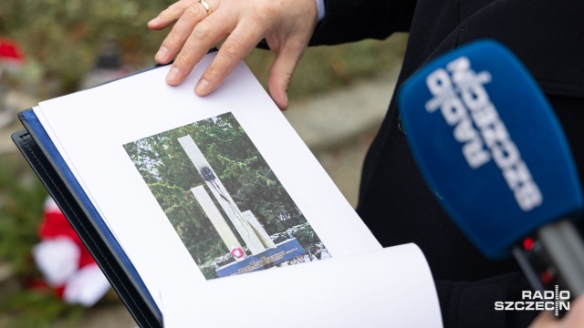 Szczeciński oddział Instytutu Pamięci Narodowej złoży zawiadomienie do prokuratury ws. zniszczenia pomnika Armii Krajowej na Cmentarzu Centralnym.