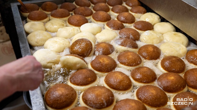 Minionej nocy szczecińskie piekarnie miały ręce pełne roboty. Wszystko po to by od samego rana nasze podniebienia mogły cieszyć pyszne pączki.