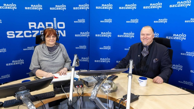 Ile aut marki Stoewer można zobaczyć w Muzeum Techniki i Komunikacji, a ile lalek w Teatrze Pleciuga Jak głębokie są fundamenty Urzędu Wojewódzkiego A także, czyje imię nosi studio koncertowe S-1 Radia Szczecin Odpowiedzi na te pytania poznają uczestnicy spacerów, w ramach Międzynarodowego Dnia Przewodnika Turystycznego.