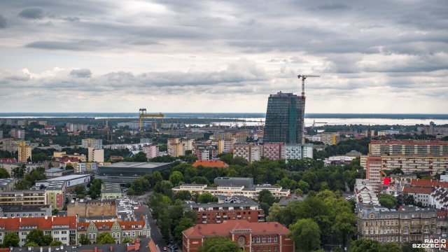 Mieszkańcy Szczecina chętnie poznają historię, architekturę i ciekawe miejsca miasta - przekonuje Tomasz Wieczorek. Przewodnik i pilot turystyczny był gościem w porannej Rozmowie pod krawatem.