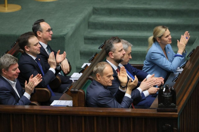 Posłowie apelują w uchwale do sędziów o udział w procesie wyłaniania kandydatów na członków Krajowej Rady Sądownictwa oraz wybranie takich, którzy będą reprezentować wszystkie rodzaje sądów.