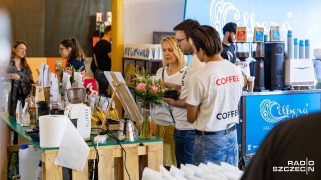 Vintage i Handmade Market powracają na Szczeciński Bazar Smakoszy. Z okazji Dnia Kobiet na Off Marinie odbędzie się specjalna edycja coniedzielnego bazarku.