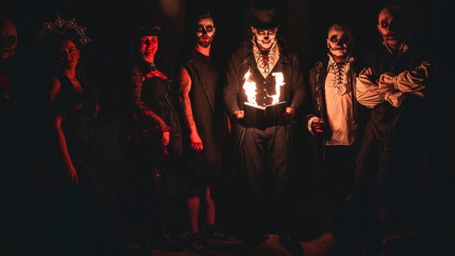 To muzyka dla fanów gotyckiego metalu.