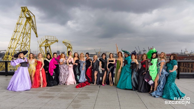 Fryzury, makijaż i widowiskowa sesja na dachu Morskiego Centrum Nauki. Szczecinianki wzięły udział w projekcie Tryptyk Feniksa, którego celem był rozwój i poszukiwanie piękna.