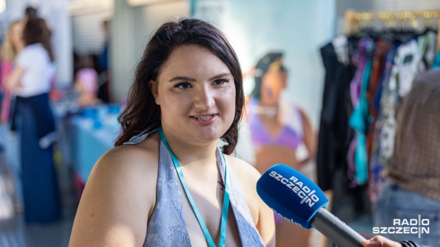 Syreny w basenie, czyli zlot miłośniczek mermaidingu. W Szczecinie plusk zrobił się wyjątkowo magiczny. Na basenie Politechniki Morskiej trwa Zlot Syren - wydarzenie, które przyciągnęło około 50 uczestniczek z całej Polski.