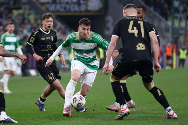 Piłkarze Pogoni zawiedli swoich kibiców w ekstraklasie. Szczecinianie przegrali na wyjeździe prestiżowe derby Pomorza z Lechią Gdańsk 1:2 w 26 kolejce rozgrywek. Jednym z niewielu pozytywów był występ Natana Ławy.