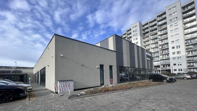 Niebezpieczne zdarzenie na miejskiej pływalni w Świnoujściu. W wodzie podtopił się mężczyzna.