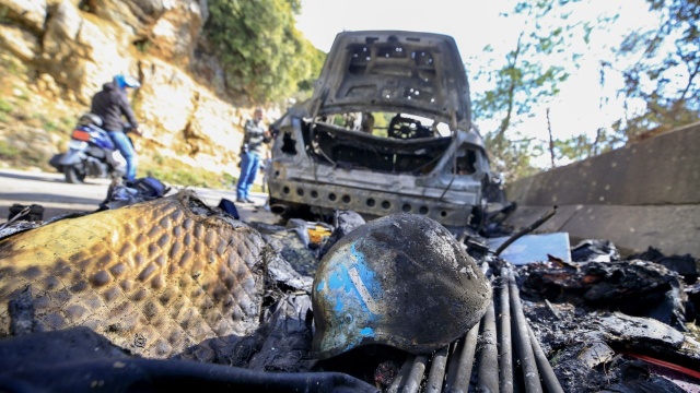 Cztery osoby, w tym dziennikarze, zginęły w izraelskim ataku na południu Libanu. Samochód został zaatakowany przed dron. Władze Libanu potępiły nalot, nazywając go rażącą zbrodnią, i wezwały Izrael do przestrzegania prawa międzynarodowego.