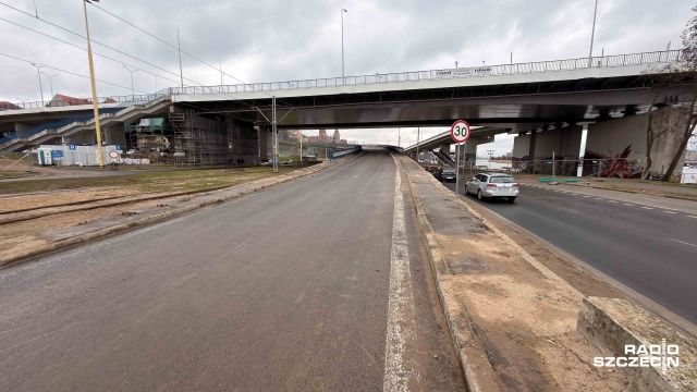 Dobra wiadomość dla kierowców, którzy regularnie pokonują ulice Szczecina. 31.03. otwarta dla ruchu zostanie łącznica prowadząca na Trasę Zamkową od strony ulicy Jana z Kolna.