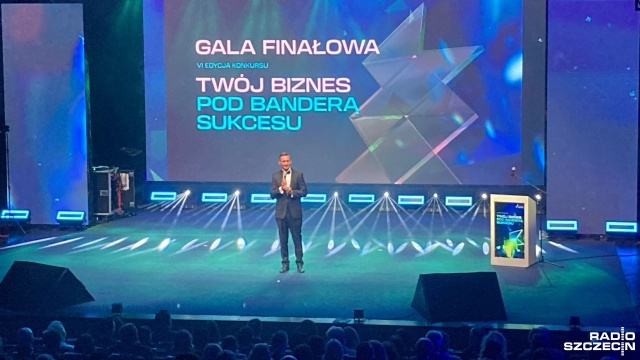 Za nami finał konkursu Twój biznes pod banderą sukcesu, w którym nagrodzono firmy z Pomorza Zachodniego wyróżniające się rozwojem i pomysłowością. Do tegorocznej, szóstej edycji zgłosiło się ponad 300 przedsiębiorstw, a gala odbyła się w Operze na Zamku w Szczecinie.