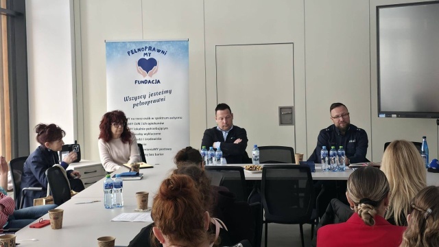 Opiekunowie dzieci z autyzmem przyznają, że rośnie świadomość na temat zaburzeń ze spektrum, ale wiele jest jeszcze do zrobienia.