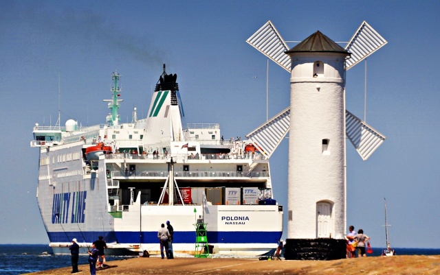 Charakterystyczny wiatrak na końcu falochronu zachodniego został wpisany do rejestru przez zachodniopomorskiego konserwatora zabytków - poinformował Urząd Miasta Świnoujście.